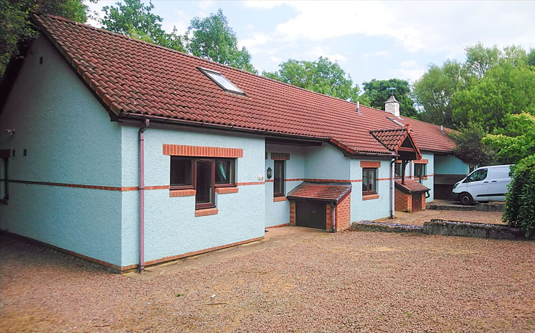 Lakeside Cottages